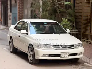Toyota Carina 1.5 Front-Wheel Drive Sedan 2001 Pearl