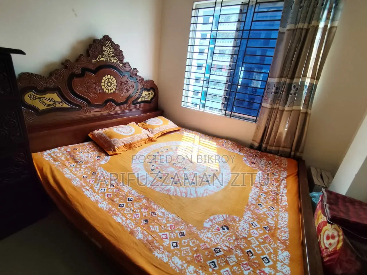 পানির দামে বড় খাট