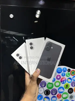 New Apple iPhone 16 128 GB Silver