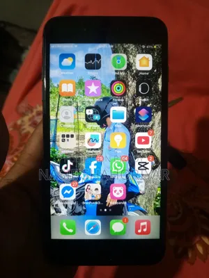 অ্যাপল আইফোন ৮ প্লাস ৬৪ জিবি ব্ল্যাক
