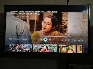 Samsung 32" Smart TV