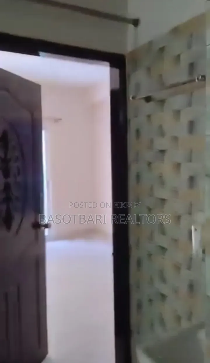 3 Bedroom Apartment in Aftab Nagar for Sale