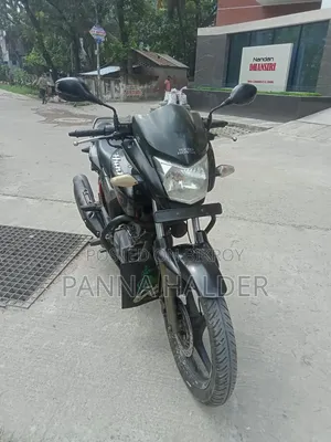 হিরো হাঙ্ক ২০১৫ কালো