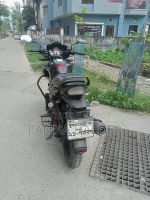 হিরো হাঙ্ক ২০১৫ কালো