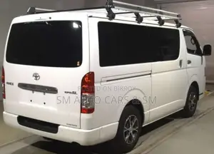 Toyota HiAce 2021 White