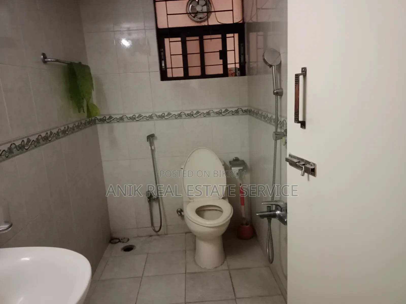 3 Bedroom Apartment in Anik Real Estate, Gulshan for rent