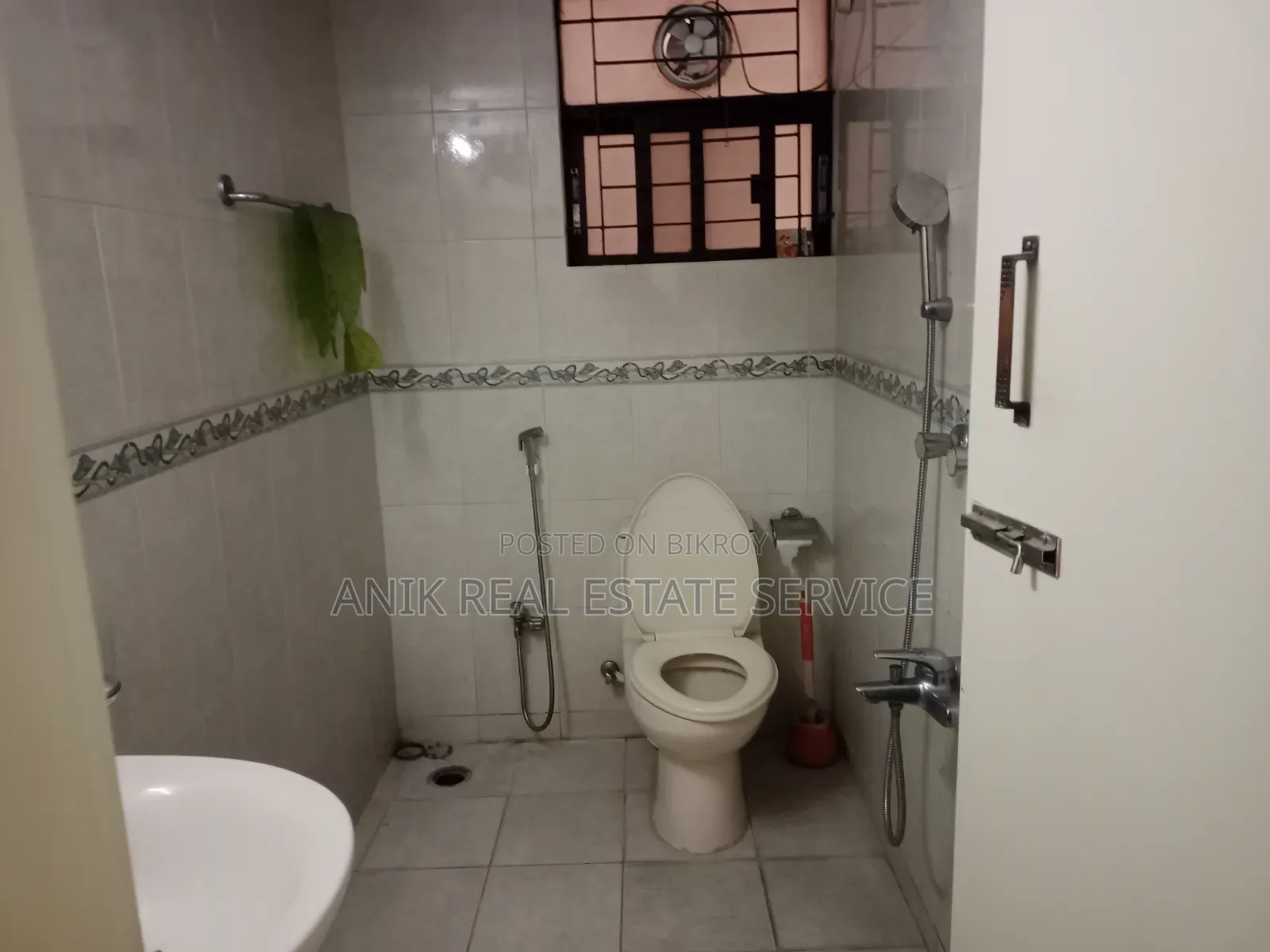 3 Bedroom Apartment in Anik Real Estate, Gulshan for rent