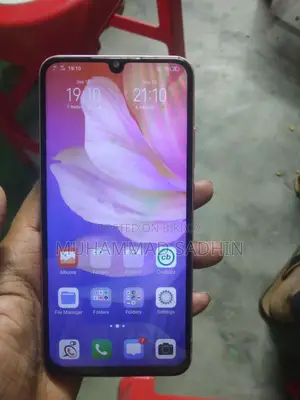 ভিভো এস১ প্রো ১২৮ জিবি হোয়াইট
