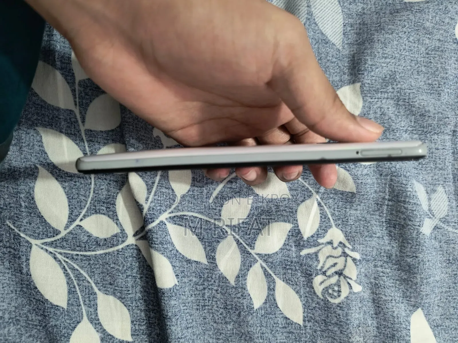 স্যামসাং গ্যালাক্সি এ৫১ ১২৮ জিবি সাদা