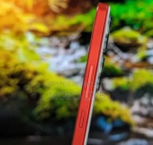 আইকিউওও ৮ জিবি লাল