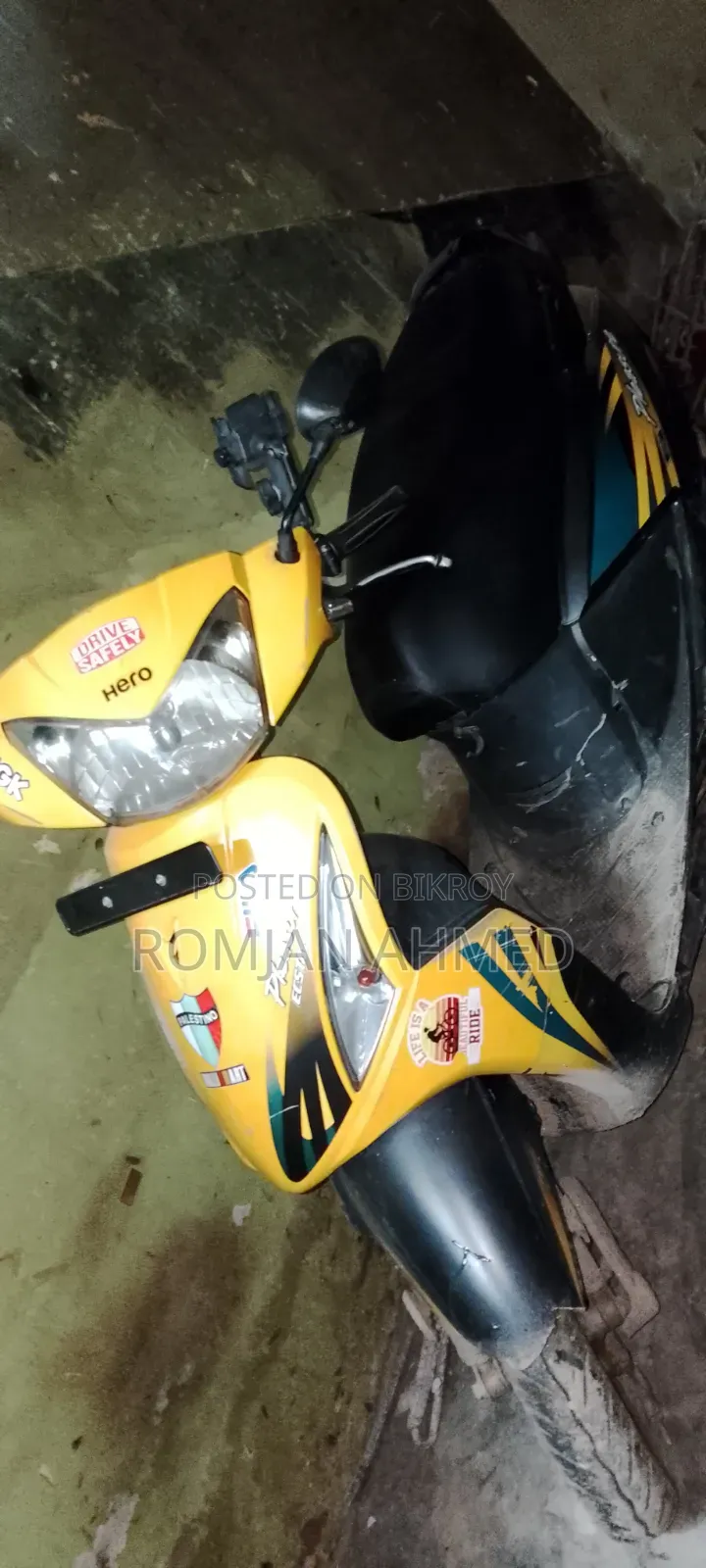 হিরো প্লেজার ২০১৭ ইয়েলো