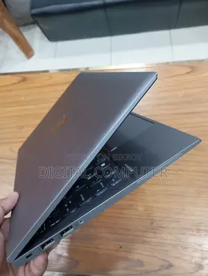 ল্যাপটপ এইচপি জেডবুক ফায়ারফ্লাই জি৮ ১৬ জিবি ইন্টেল কোর আই৫ এসএসডি ৫১২ জিবি