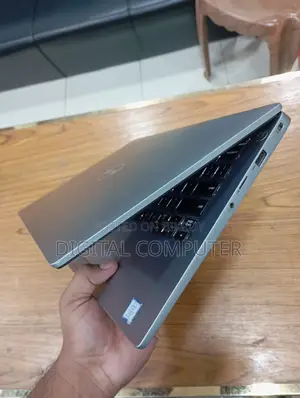 Laptop Dell Latitude 7400 8GB Intel Core i5 SSD 256GB