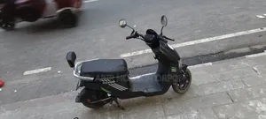 রিভ্যু এ১০ ২০২৬ ব্ল্যাক