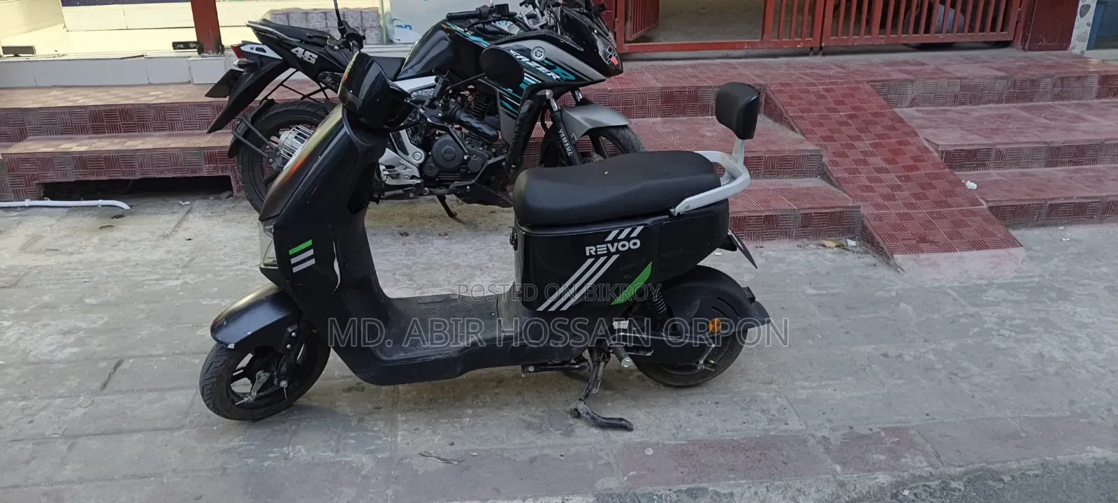 রিভ্যু এ১০ ২০২৬ ব্ল্যাক