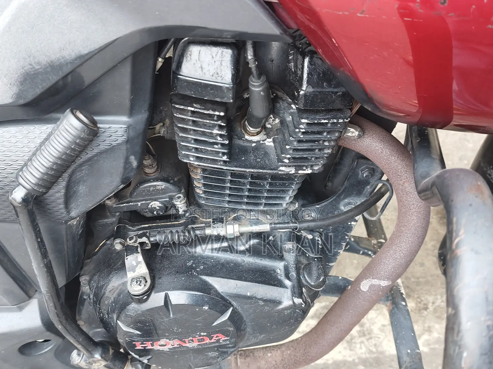 Honda CB 2015 Red