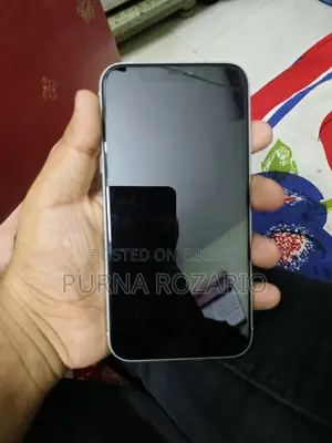 New Apple iPhone 11 64 GB White