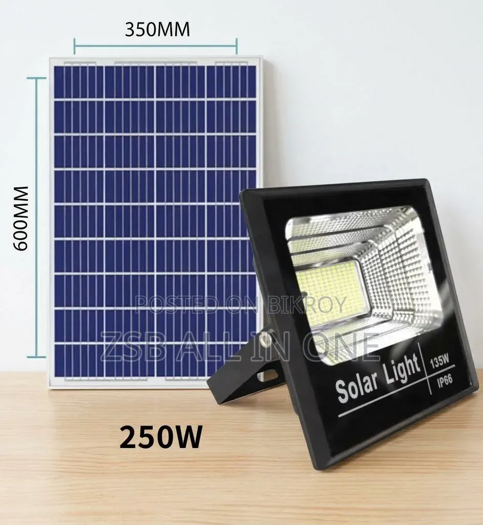 Solar Flood Rechargeable Light With Solar Panel