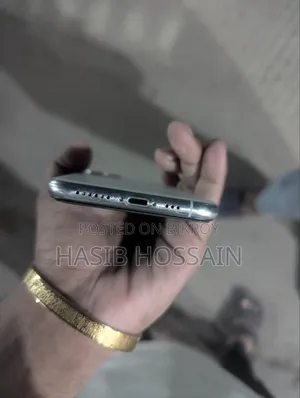 অ্যাপল আইফোন ১১ প্রো ২৫৬ জিবি সাদা