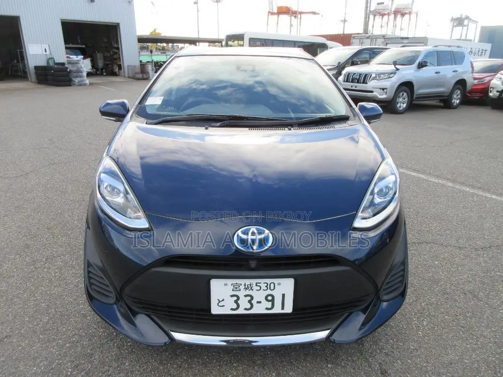 Toyota Aqua 2021 Pearl