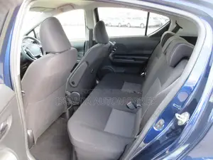 Toyota Aqua 2021 Pearl