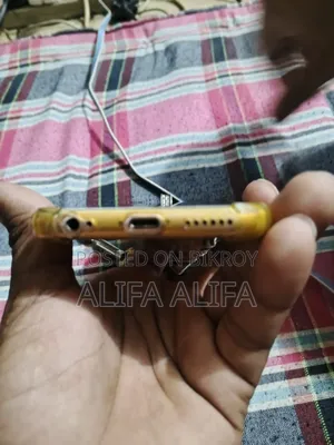 Apple iPhone 6s 64 GB