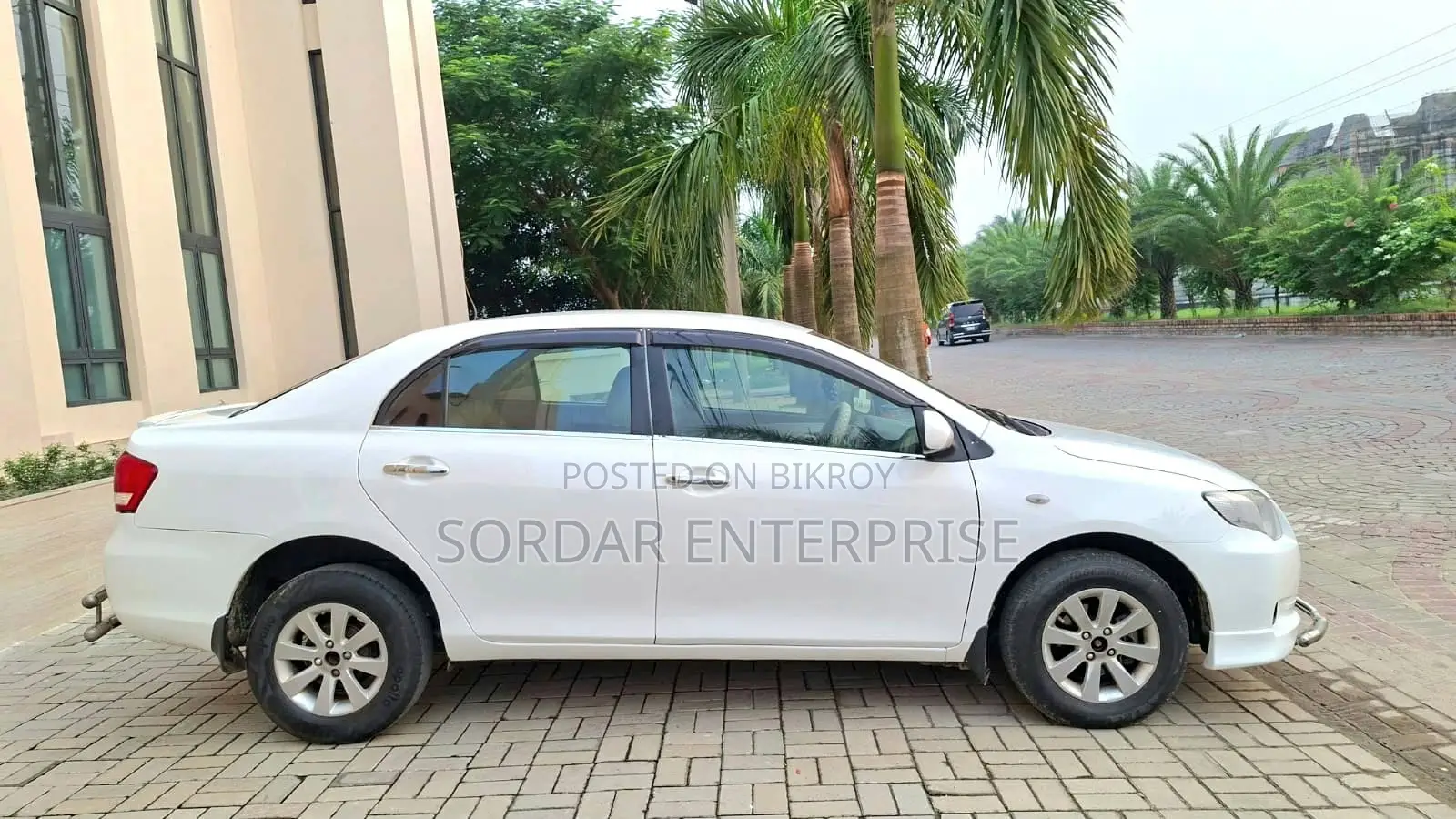 Toyota Axio 2010 White