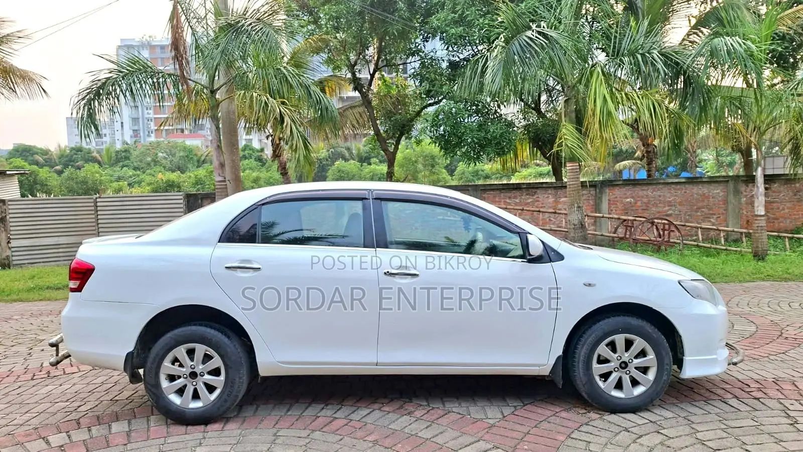 Toyota Axio 2010 White
