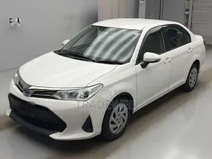 টয়োটা অ্যাক্সিও ২০২১ হোয়াইট