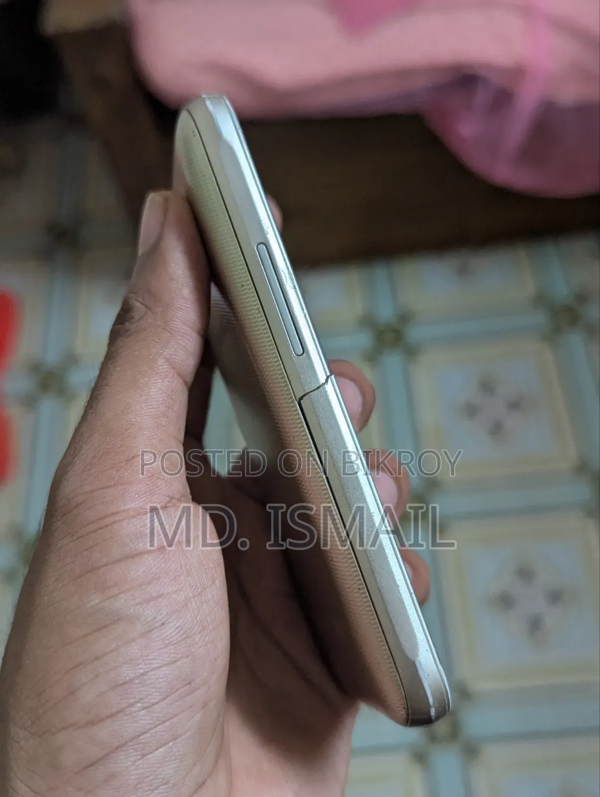 Samsung Galaxy J1 Nxt 8 GB Gold