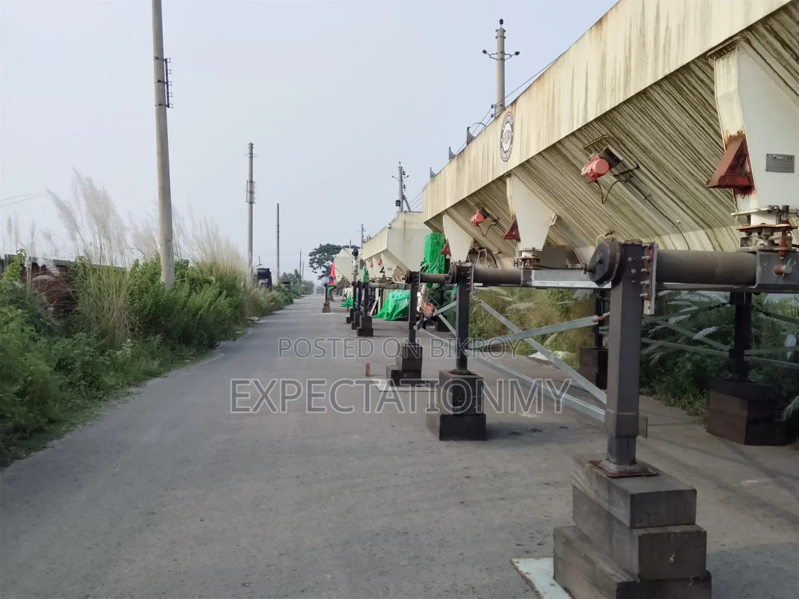 বসুন্ধরা ঢাকা কর্নার প্লোট বিক্রয়ের জন্য