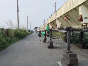 বসুন্ধরা ঢাকা কর্নার প্লোট বিক্রয়ের জন্য