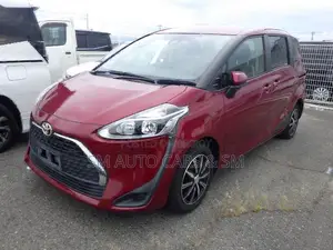 Toyota Sienta 2021 Red