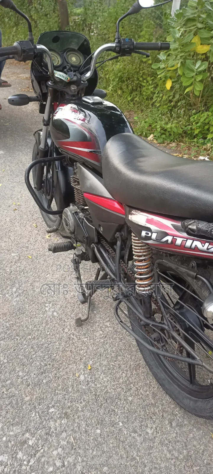 বাজাজ প্লাটিনা ১০০ ২০১৬ কালো