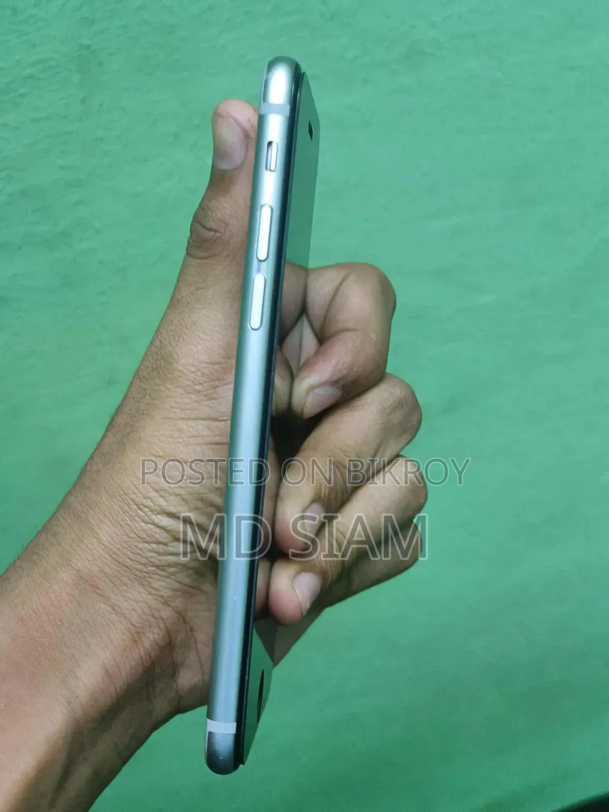 New Apple iPhone 6s 128 GB Silver