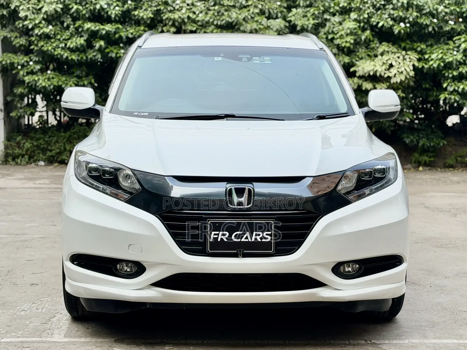 Honda Vezel 1.5 Hybrid 2-Wheel Drive 2014 Pearl