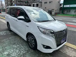 Toyota Esquire 2021 Pearl