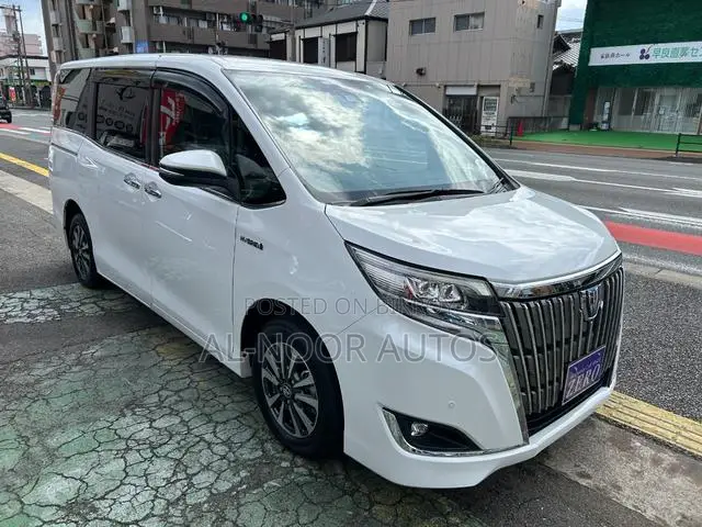Toyota Esquire 2021 Pearl