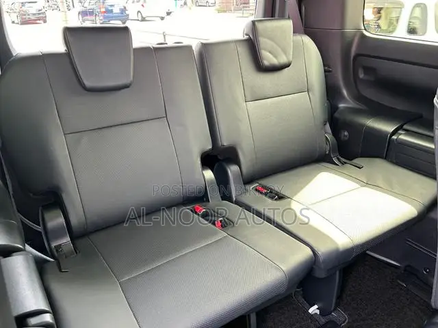 Toyota Esquire 2021 Pearl
