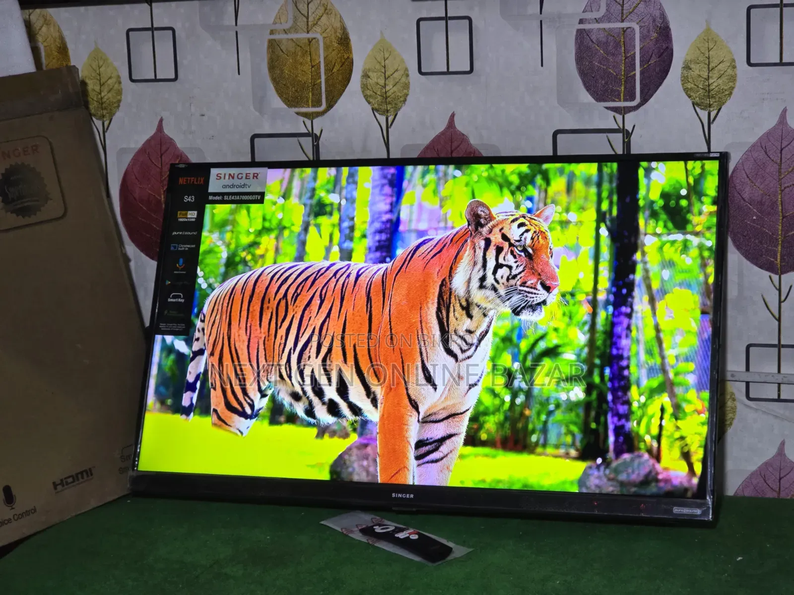 Singer 43" Voice Control TV