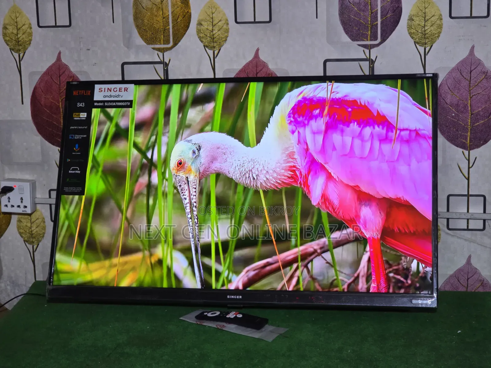 Singer 43" Voice Control TV