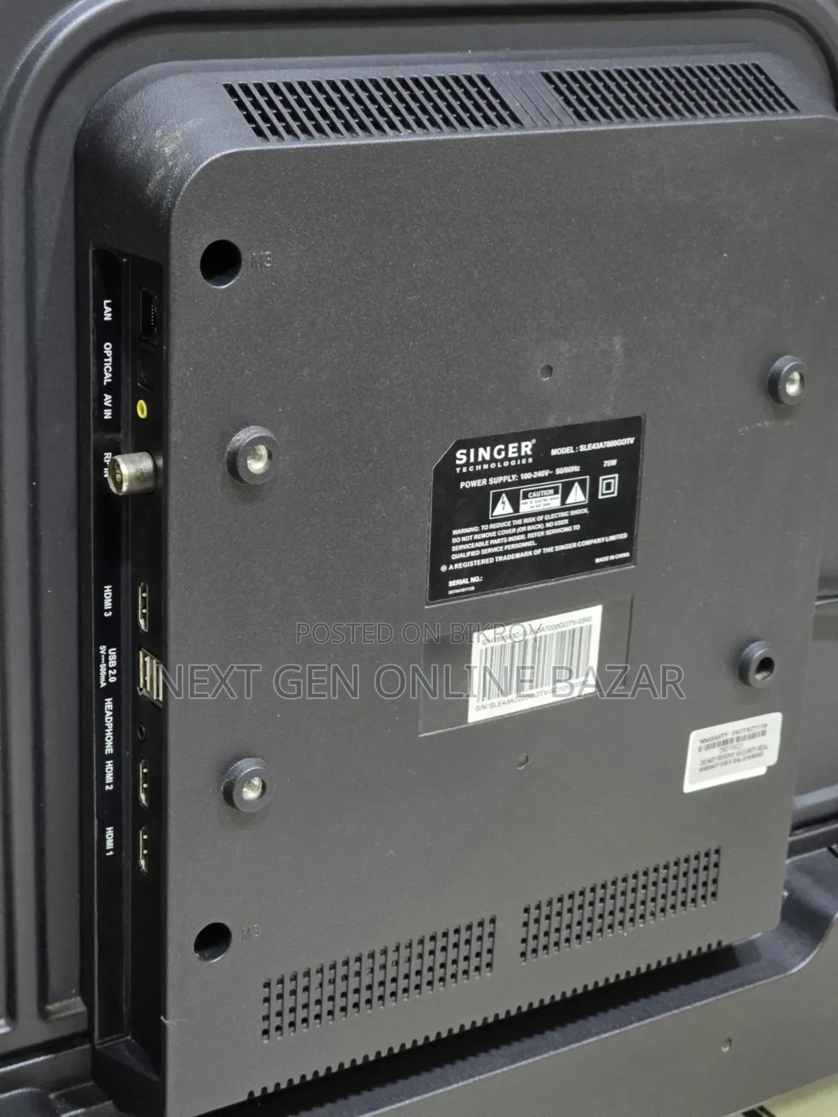 Singer 43" Voice Control TV