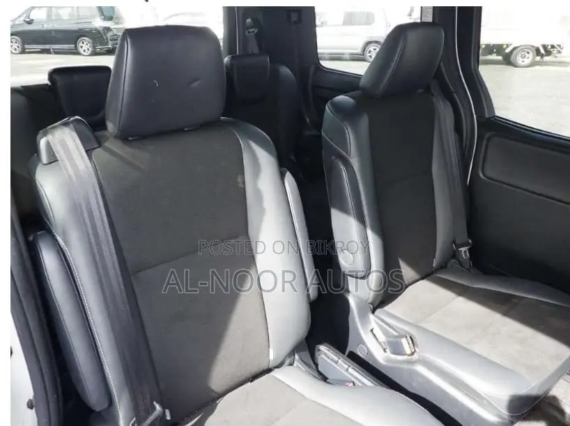 Toyota Noah 2021 Pearl