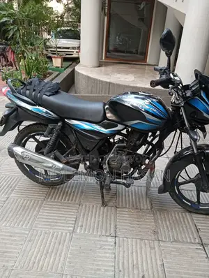 বাজাজ ডিসকভার ১০০ ২০১৭ ব্লু