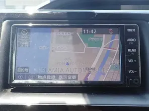 Toyota Noah 2021 Silver