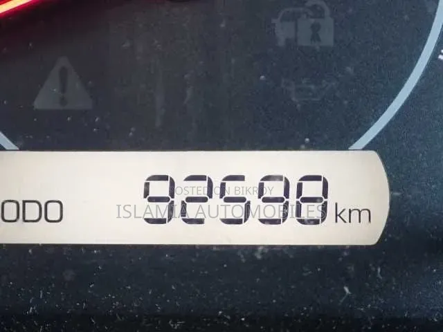 Toyota Noah 2021 Silver