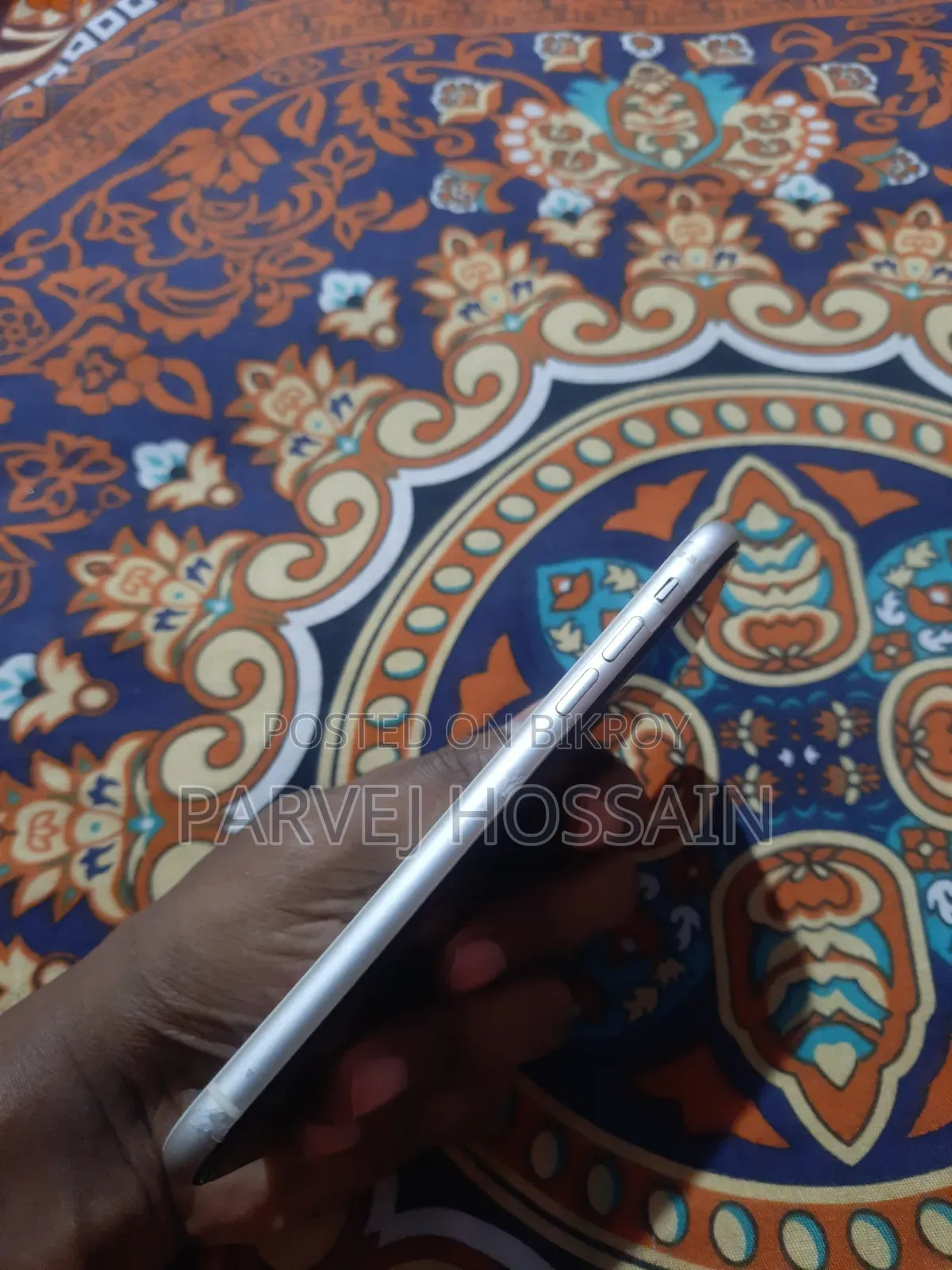 অ্যাপল আইফোন ১১ ১২৮ জিবি হোয়াইট