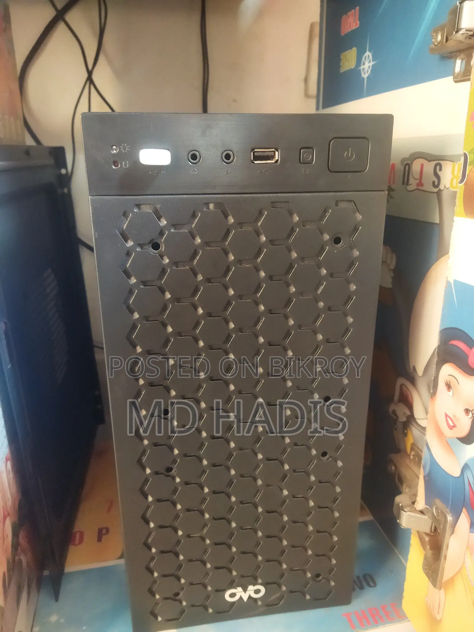 Desktop Computer MSI model 4GB Intel Core i5 SSD 500GB