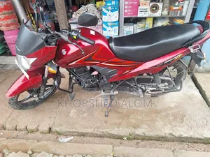 সুজুকি হায়াতে ইপি ২০২৪ লাল