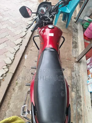 সুজুকি হায়াতে ইপি ২০২৪ লাল